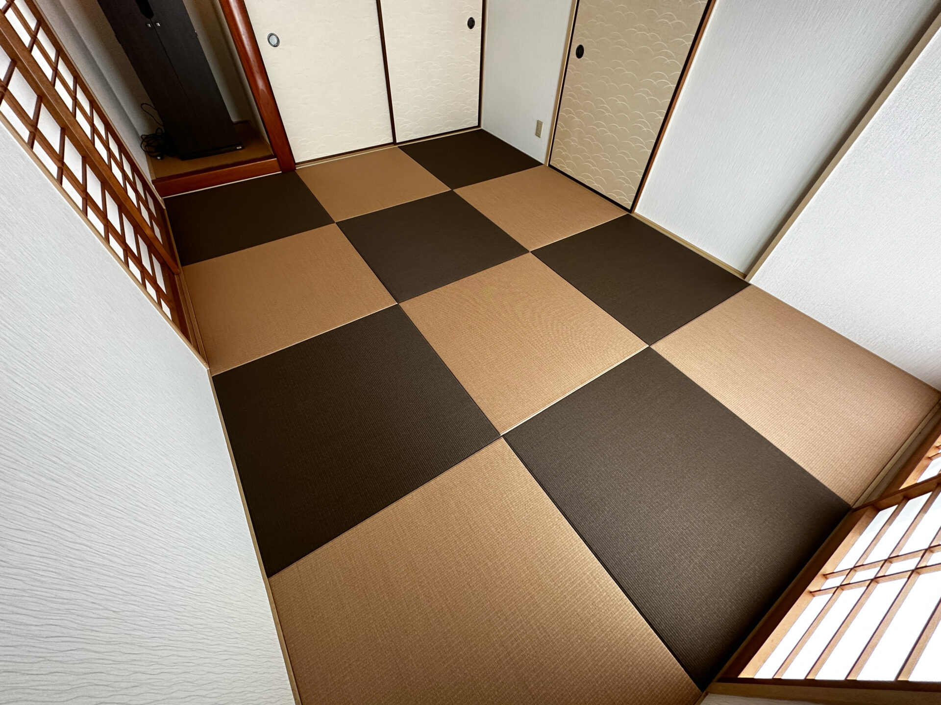 和歌山ヘリなし畳(琉球風畳)でお部屋の雰囲気がガラッと変わります。